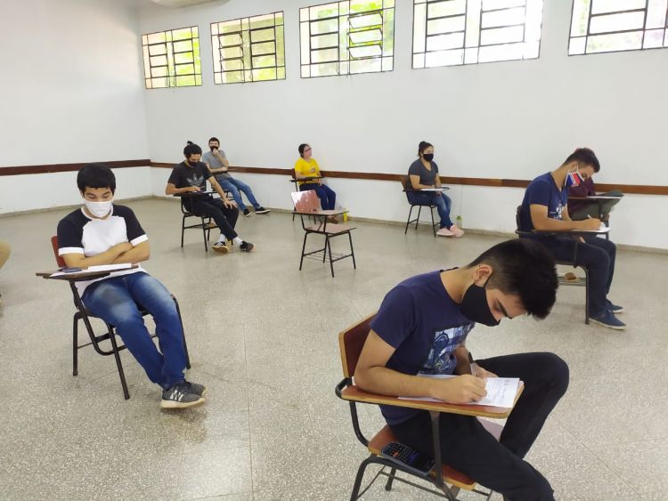 Extienden hasta el lunes el plazo para postularse a becas universitarias