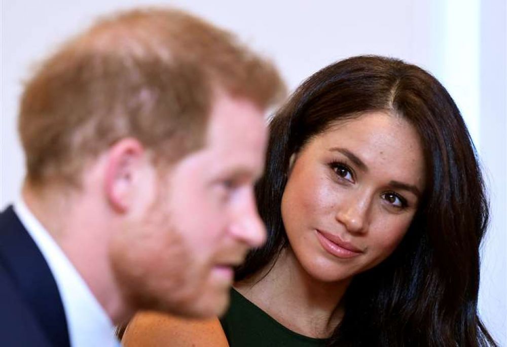 La reina Isabel convoca una reunión familiar tras la crisis provocada por Enrique y Meghan