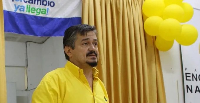 Fernando Camacho renunció a la presidencia del Encuentro Nacional