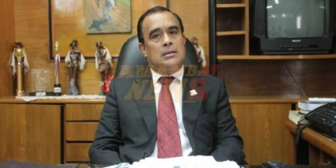 Mientras sigue prófugo, Cárdenas presentó una nueva chicana