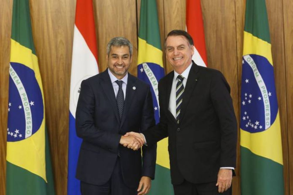 Empresa supuestamente vinculada a Bolsonaro es trasfondo de crisis en Paraguay