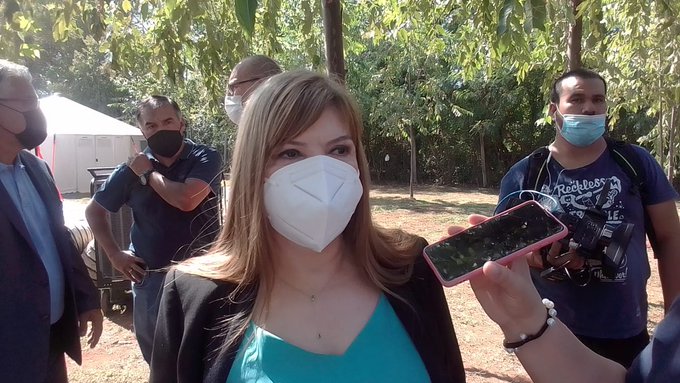 Parto en el pasillo: Enfermeros se defienden y critican a directora del Hospital de Itauguá