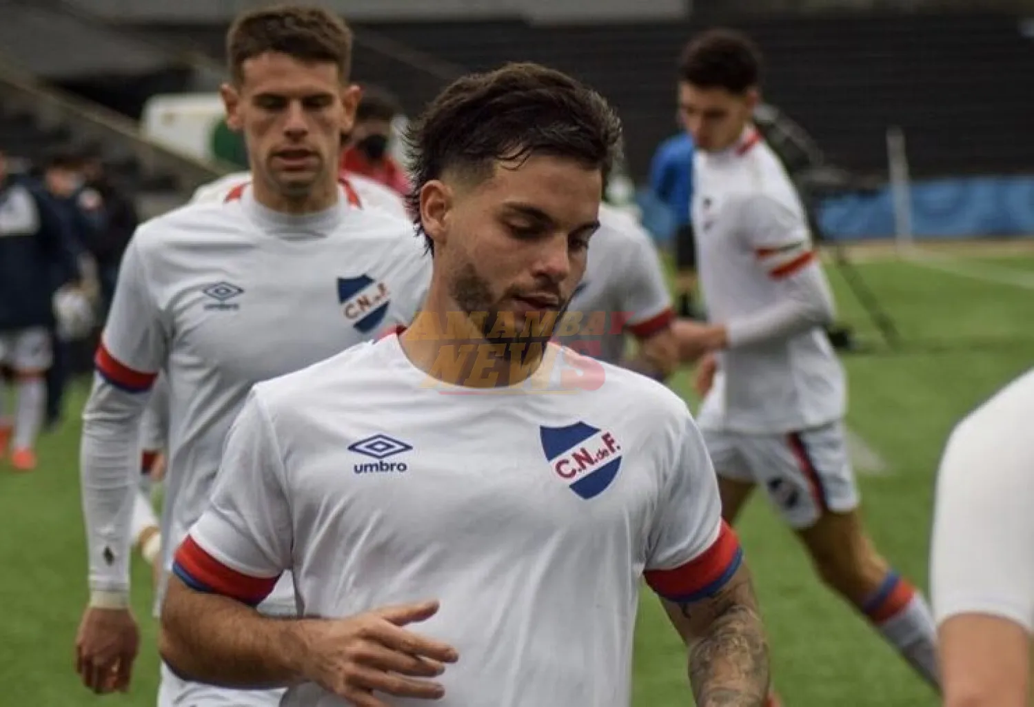 Trae a un paraguayo que jugó en la selección de Uruguay