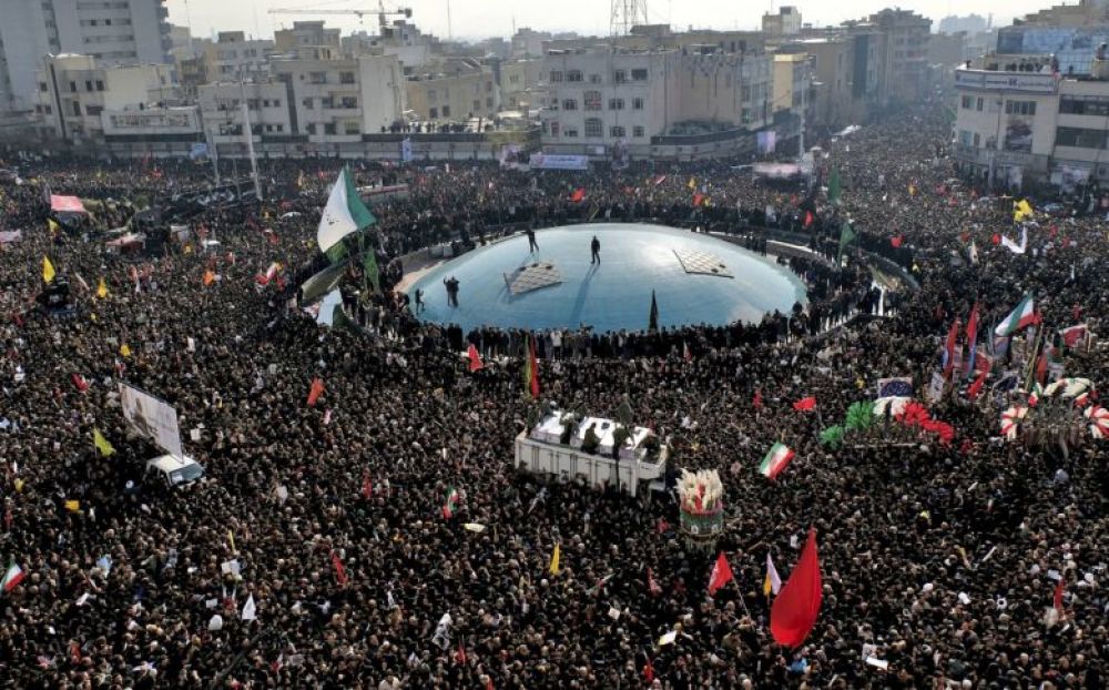 Al menos 35 muertos tras una estampida en el funeral de Qassem Soleimani