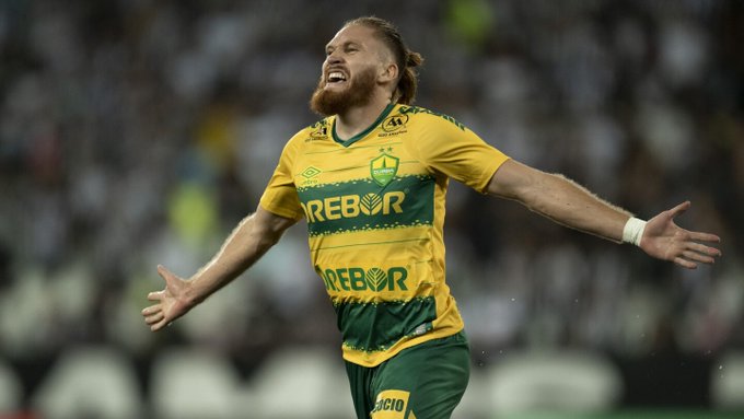 Cuiabá vence con doblete del paraguayo Isidro Pitta