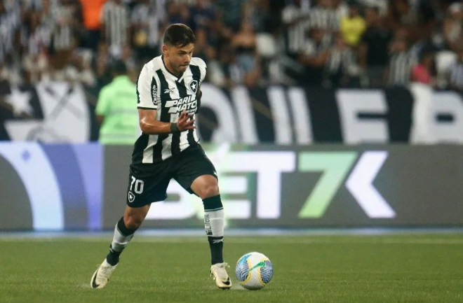 Palmeiras y Botafogo no fallan y acechan al líder Flamengo