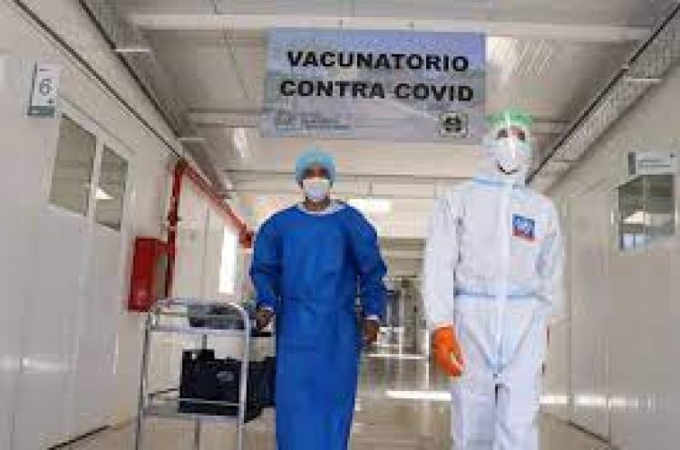 Retoman inmunización de adultos mayores de 65 años para arriba