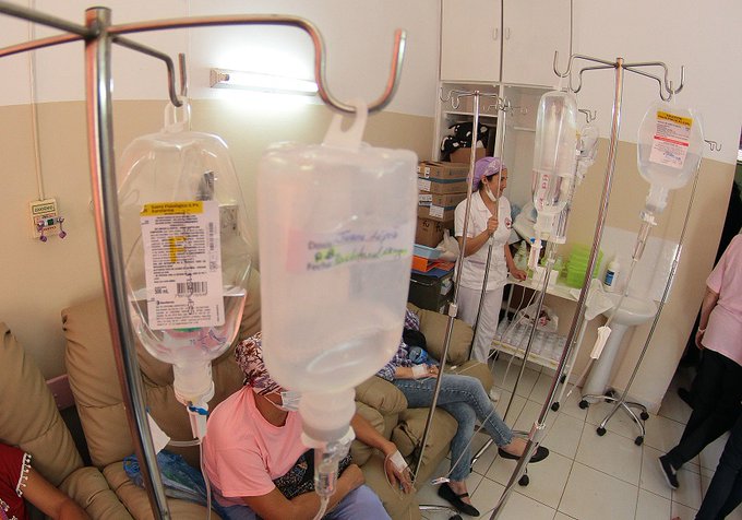 Duras críticas hacia el Dr. Doria por restricciones del Incán en recetas médicas