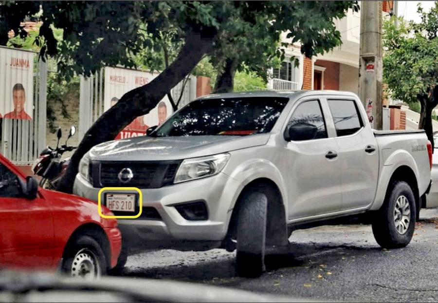 Camioneta del Senave, usada para campaña política de los oficialistas
