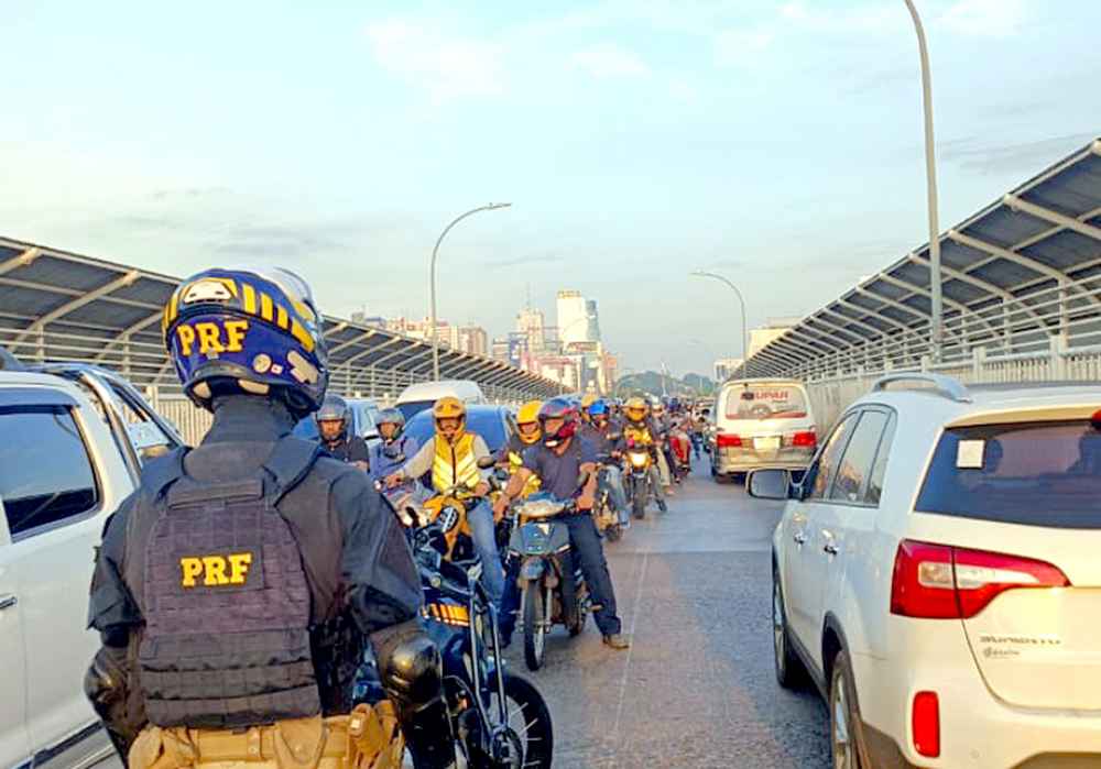 Refuerzan seguridad en los accesos al Puente de la Amistad, lado brasilero