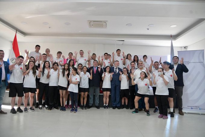 Despidieron a delegación paraguaya que irá al Mundial de Olimpiadas especiales