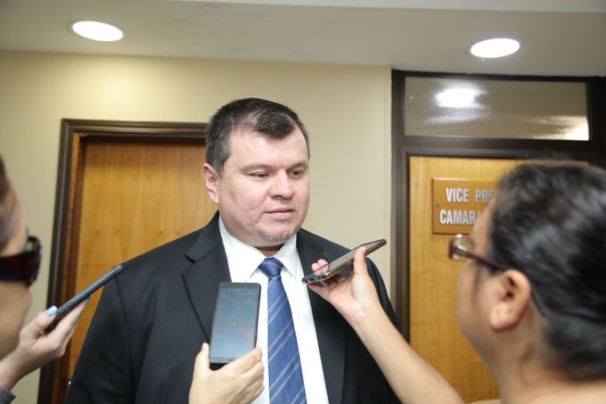 Amarilla dice que la convención que lo expulsó del PLRA actuó de manera «irregular»