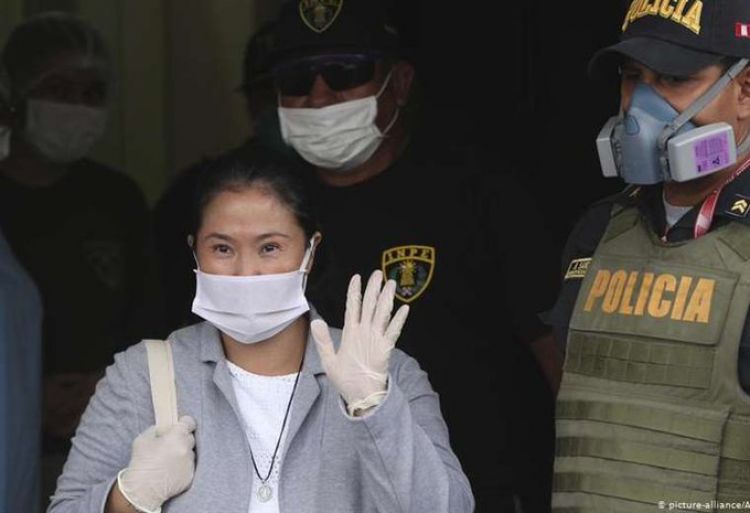 Juez de Perú rechaza suspender partido de Keiko Fujimori
