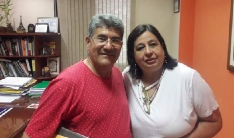 Compatriotas no consiguen retornar, mientras hijo de senadora lo hace en horas