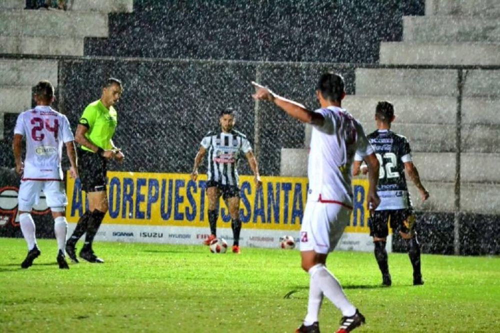 River asegura su permanencia y sueña con la Sudamericana
