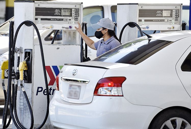Petropar analiza hoy si reajusta los productos  no subsidiados