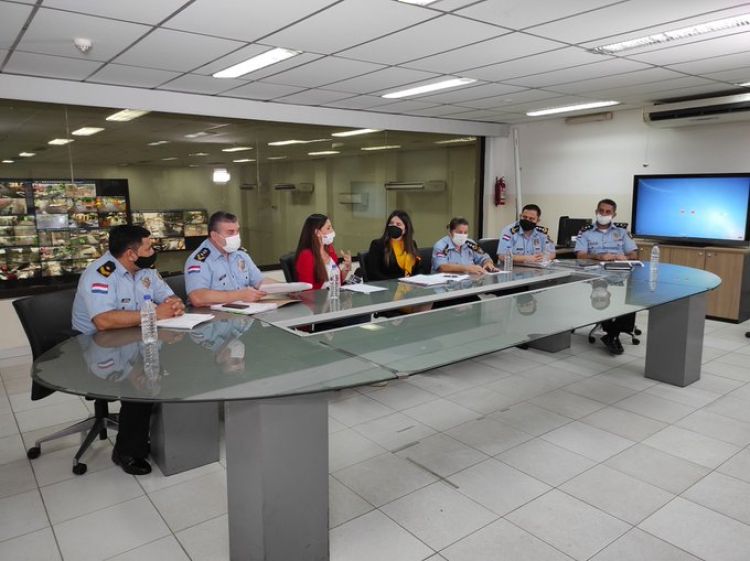 Plantean sanciones por hacer bromas al 911
