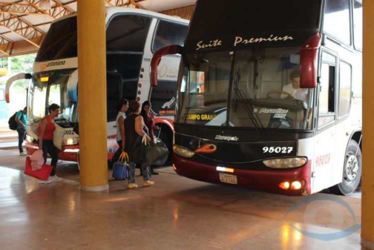Servicios de buses de media y larga distancia regresan este lunes