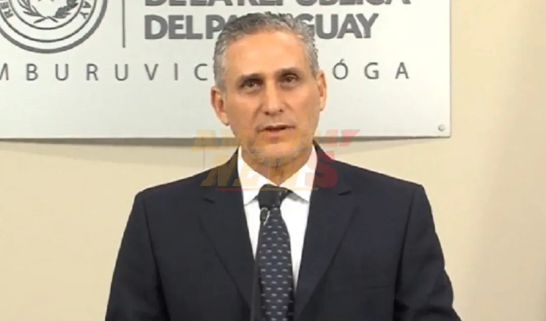 Fiscalía acusa por «lavado de dinero» a exministro de la Seprelad