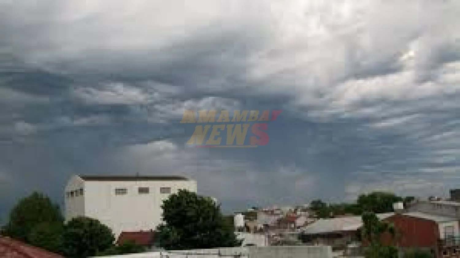 Meteorología: Domingo caluroso y con alerta por ingreso de un sistema de tormentas