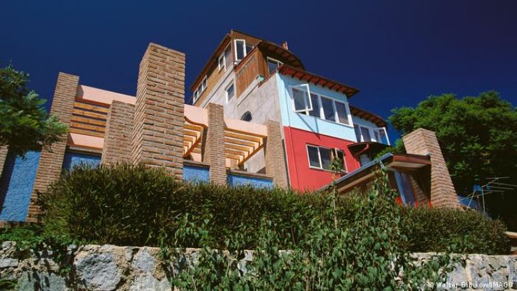 La Fundación Neruda pide ayuda para mantener las casas museo del poeta