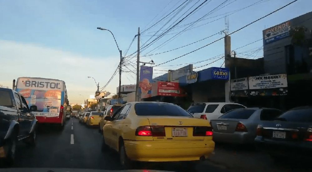 Tributación afirma que 9 de cada 10 taxistas no emiten factura
