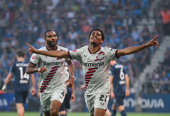 Leverkusen golea en Bochum (5-0) para alcanzar su 50º partido sin perder