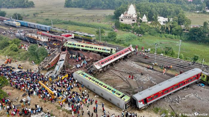 Von der Leyen: "Europa llora" con India tras el "terrible" accidente de trenes