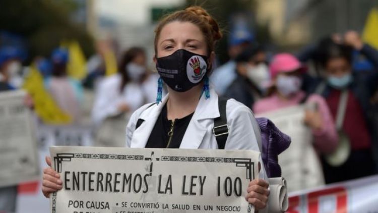 Colombia registra 121 muertes y casi 6.000 positivos por covid-19 en las últimas 24 horas