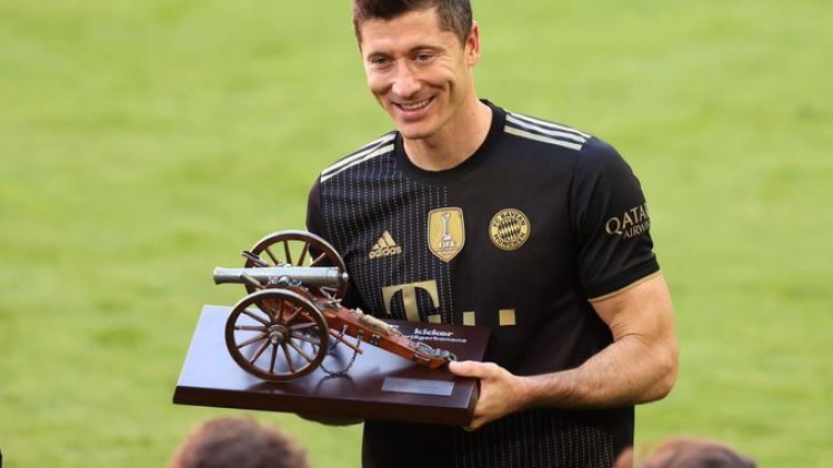 Robert Lewandowski supera rcord de Gerd Mller con 41 goles