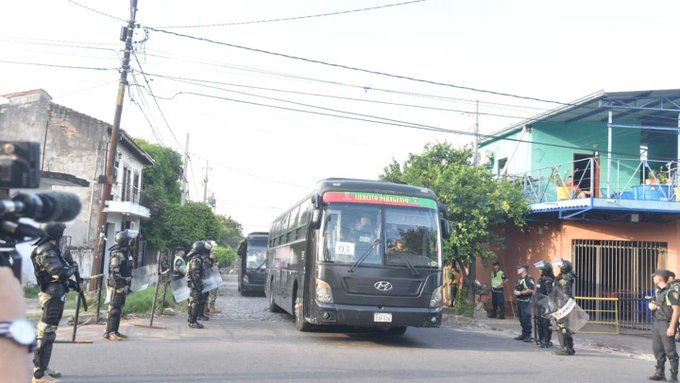 Operación Beneratio: Presos son trasladados de Tacumbú tras motín e intervención