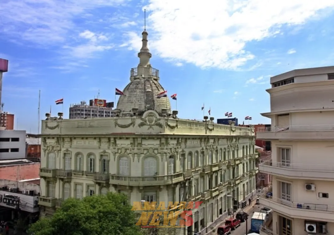 Fitch mantiene calificación de Paraguay y cuestiona Ley Anti ONG