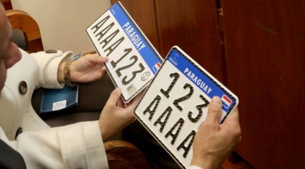 Nuevas chapas Mercosur entran en vigencia a partir de hoy