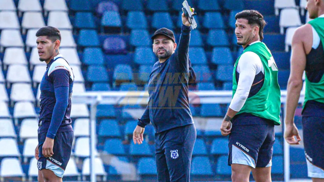 Felipe Giménez confía en la clasificación a Copa Sudamericana
