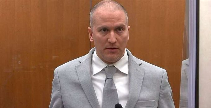 Policía condenado por muerte de George Floyd fue apuñalado 22 veces en prisión