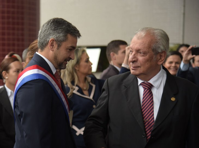 Calé Galaverna le dio una calificación mediocre a la gestión de Mario Abdo Benítez