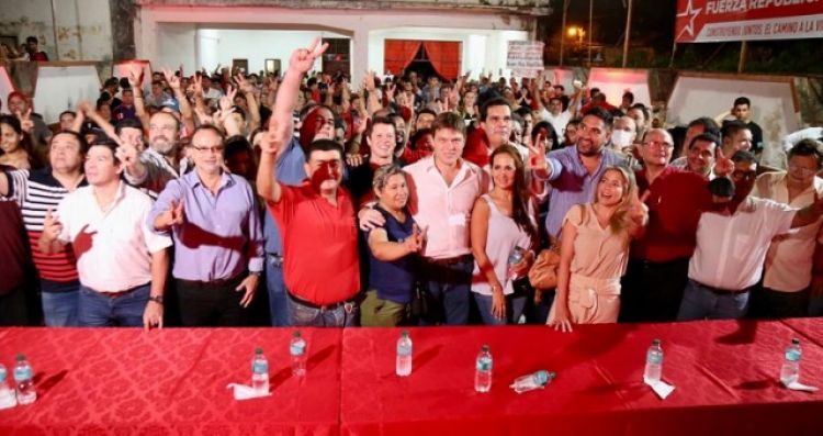 Brunetti: “Nos quieren hacer correr con una encuesta”
