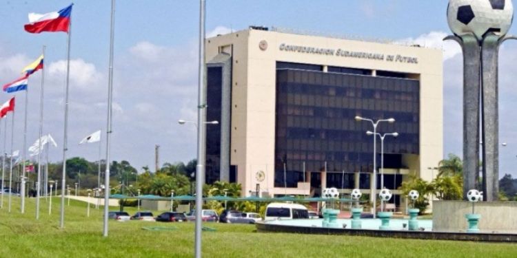 Conmebol propuso un entretiempo de 25 min para las finales de Libertadores y Sudamericana