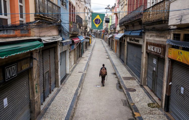 Brasil registra 1.352 nuevas muertes por COVID-19