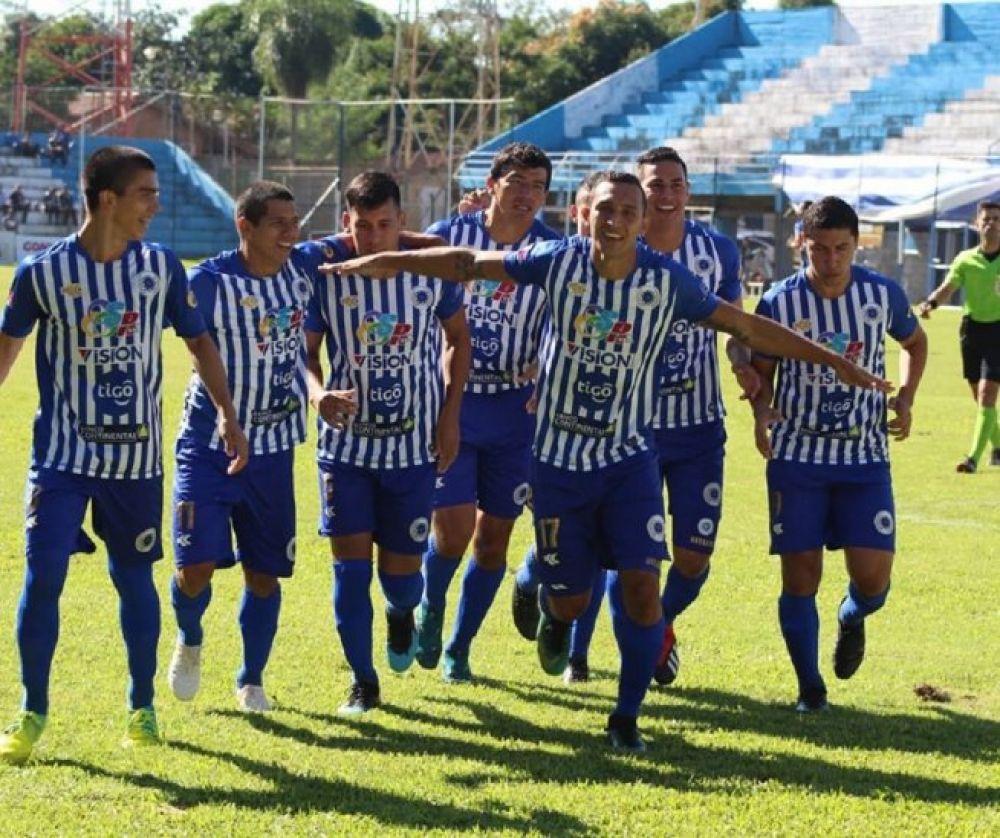 El 12 de Octubre de Itauguá derrotó a Resistencia y es único líder de la Intermedia