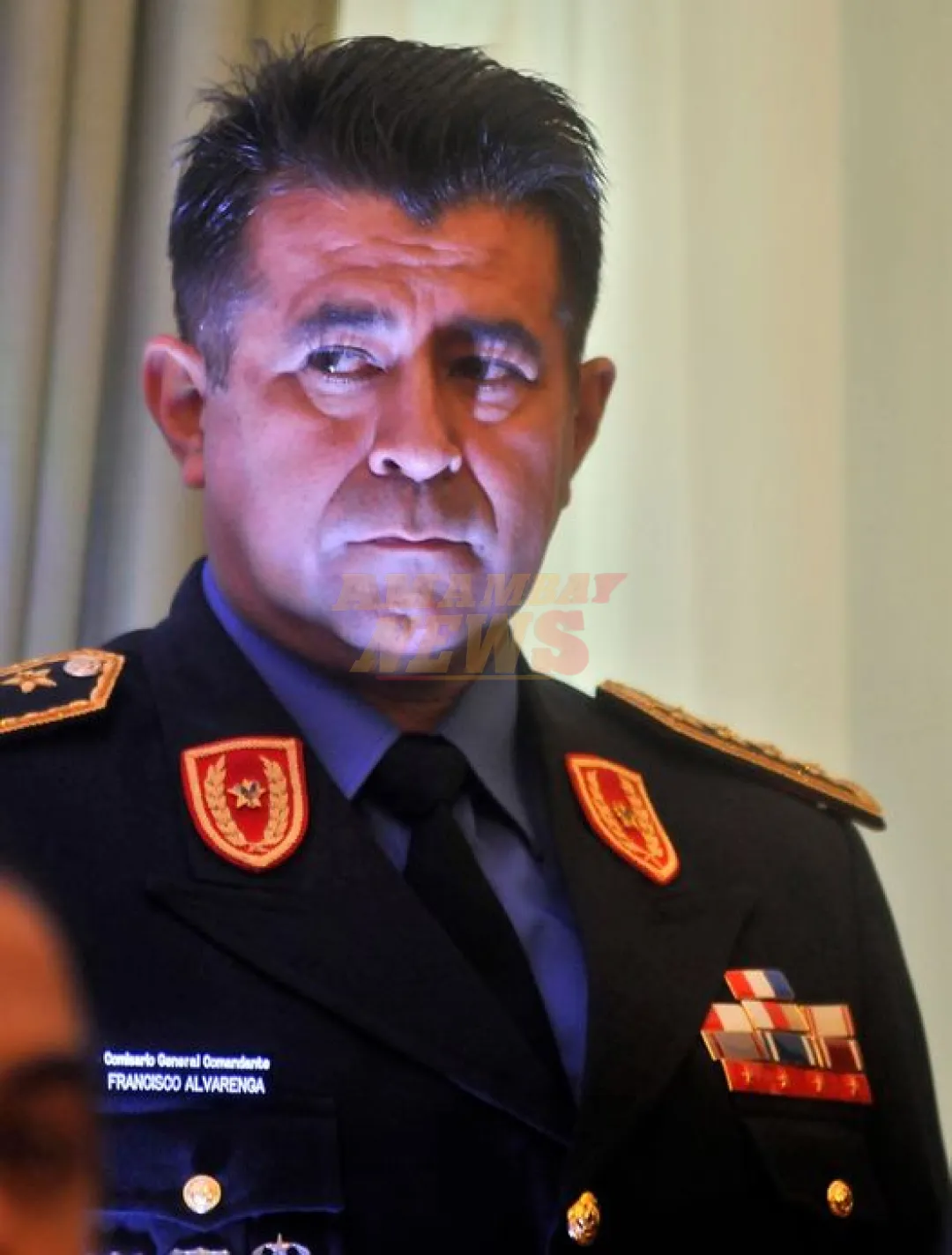 Intiman a exjefe policial Pastor Alvarenga a que se entregue a las autoridades