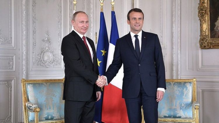 Macron urgió a Putin a calmar las tensiones con Ucrania