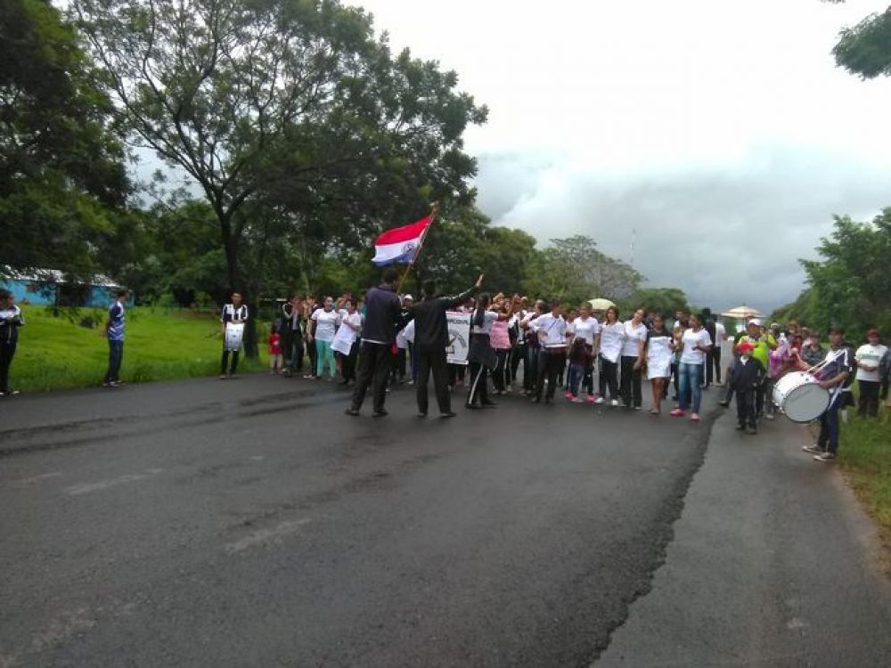 Estudiantes de Arroyito denuncian que fueron agredidos por colorados durante manifestación