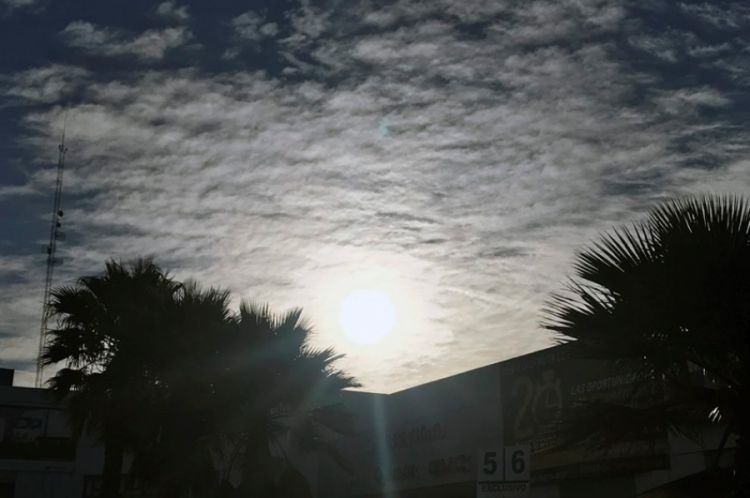 Viernes caluroso, con mucha humedad y posibles lluvias