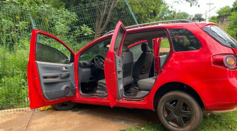 Hallan vehículo usado en asalto a casa de cambios de PJC