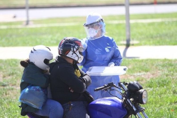Se reducen los contagios de COVID-19 en el país