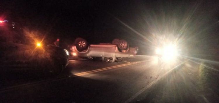 Camioneta que transportaba oxígeno vuelca en Coronel Bogado