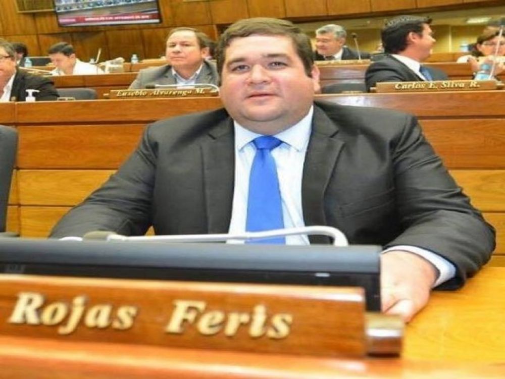 Diputado Arnaldo Rojas denuncia hurto de chapas, tras hallazgo de vehículo robado