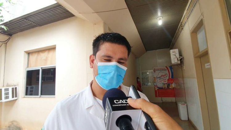 Médico de urgencia agrede a periodista en Concepción