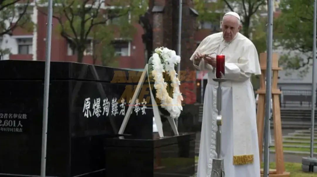 El papa: Somos “cómplices” cuando compramos productos que emplean mano de obra infantil